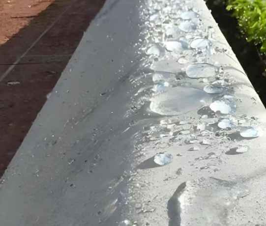 措勤硅烷浸渍涂料在混凝土保护中的应用